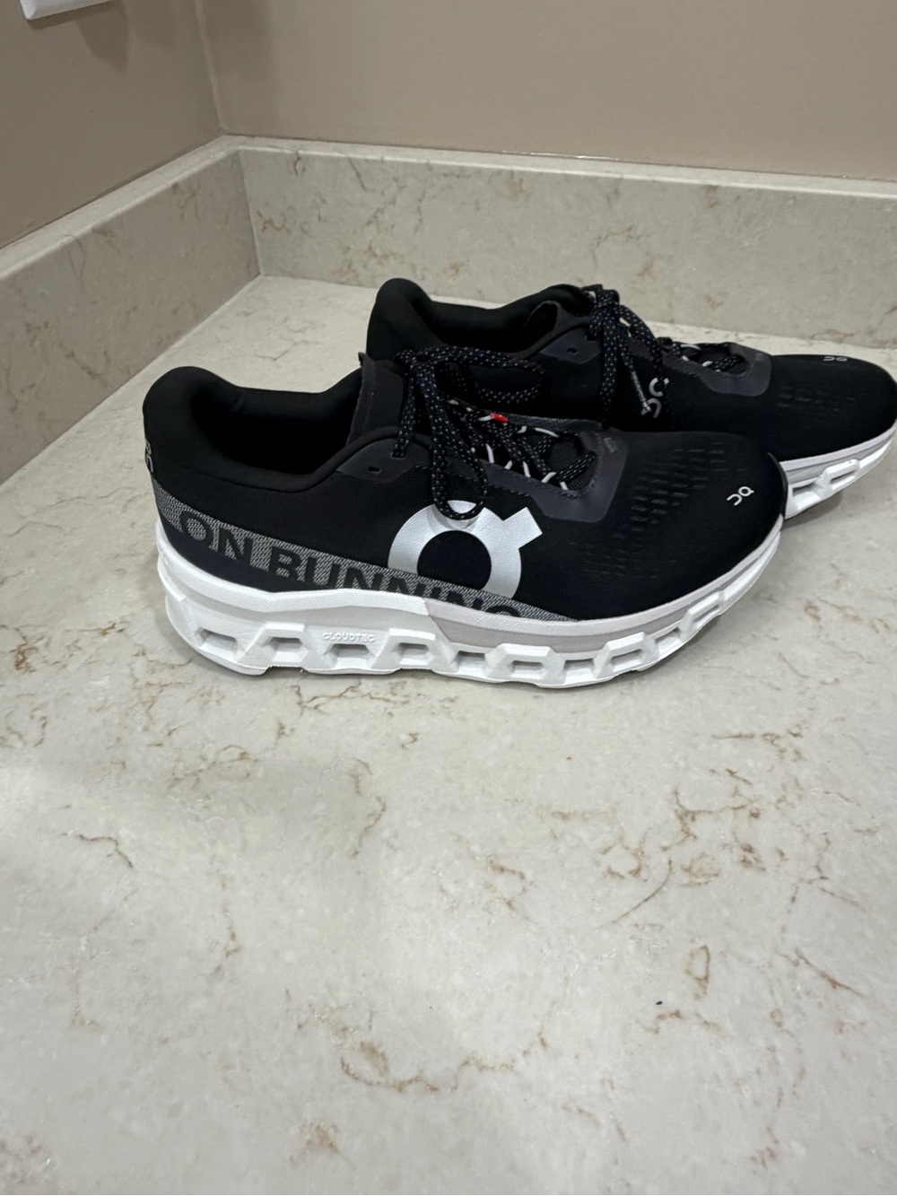 Women’s On Cloud, Cloudmonster Running Shoes - Black/White